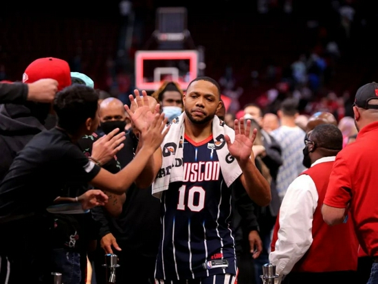  班凯罗高效表现魔术轻取火箭结束球队尴尬的五连败纪录